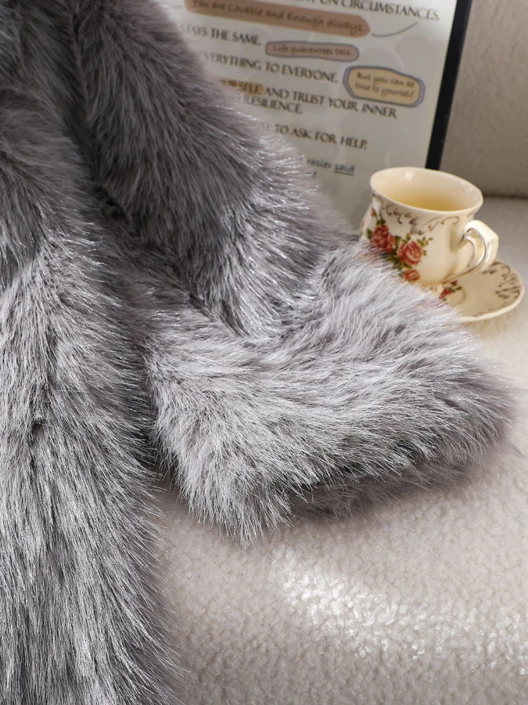Gray Fox Fur Coat, Faux Fur Warm Coat, Eco-Friendly Fur Coat for Older Children, Warm and Windproof Coat for Boys and Girls, Mid-Length Mink Fur Coat with Double Side Pockets, Turn-Down Collar, Fashionable Commuter Coat, Versatile Fur Outerwear, New Autumn and Winter Model, New Year Gift Fur Coat