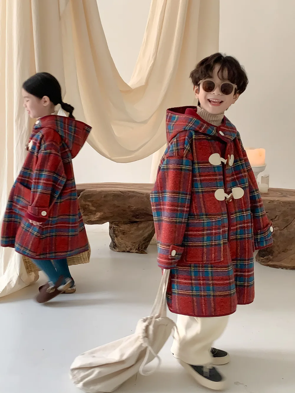 Korea Winter Children Girl Overcoat Cotton Red Plaid Horn Button Kid Baby Girl Outerwear Thicken Warm Toddler Girl Hooded Jacket