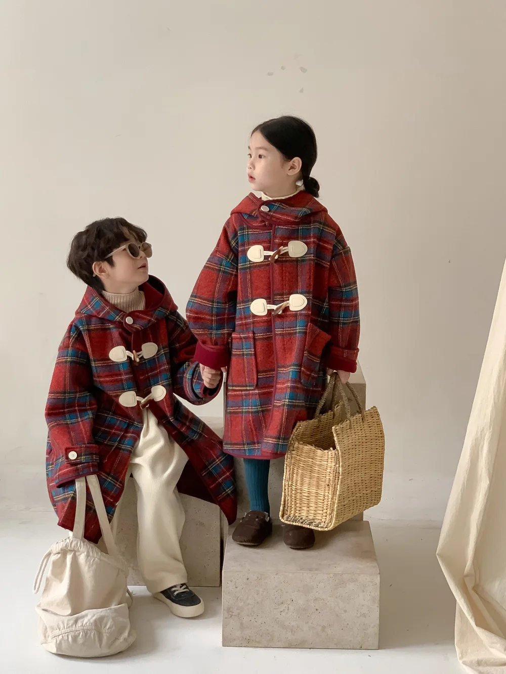Korea Winter Children Girl Overcoat Cotton Red Plaid Horn Button Kid Baby Girl Outerwear Thicken Warm Toddler Girl Hooded Jacket