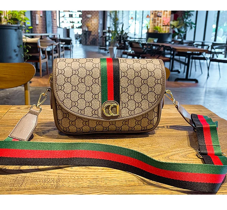 High-End Minimalist Diaper Bag Unique Leisure Satchel Fashionable Messenger Purse for Ladies Vintage Original Leather Commuter