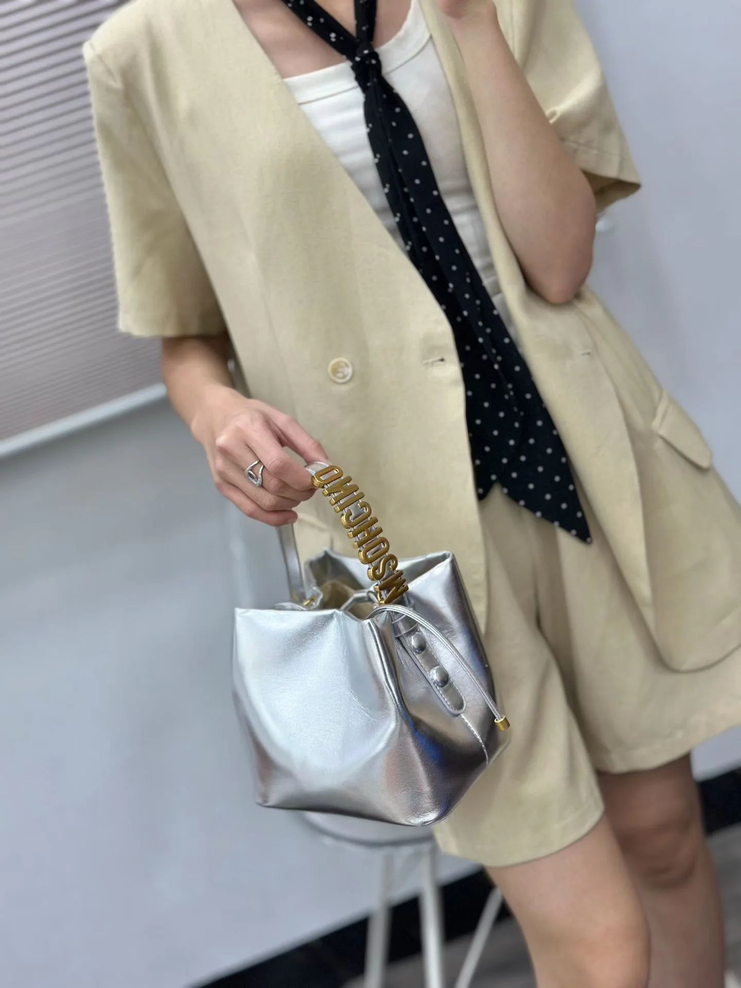 Elegant Trendy Diaper Bag For Women Minimalist Leather Tote Large Capacity Designer Commuter Fashionable Vintage Shoulder Bag