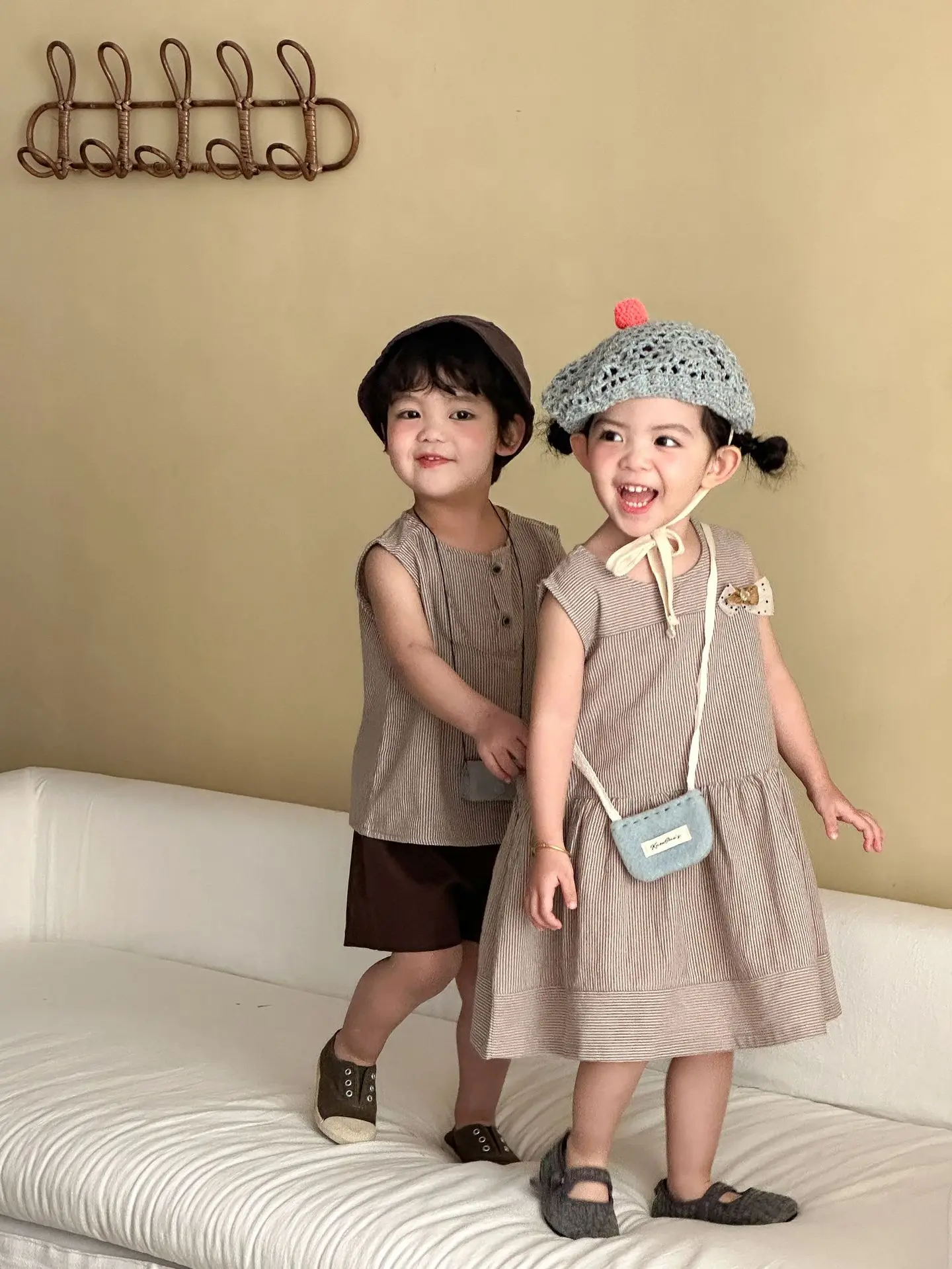 2026 Summer New Children Sleeveless Clothes Set Boys Striped Tops + Shorts 2pcs Suit Girls Vest Dress Brother Sisters Outfit