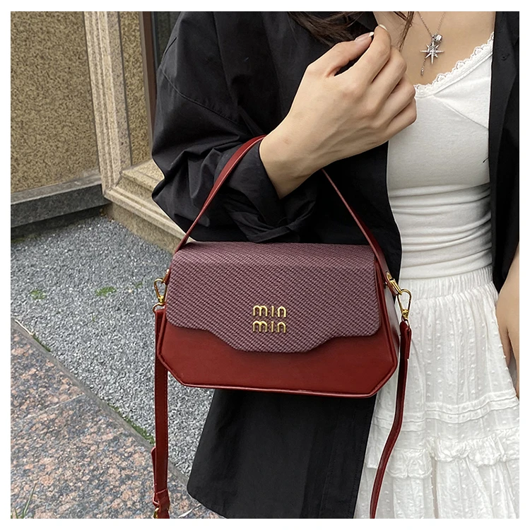 Unique Elegant Leather Diaper Bag: Luxury Crossbody Messenger Bag For Women With Vintage Designer Logo And Large Tote Capacity