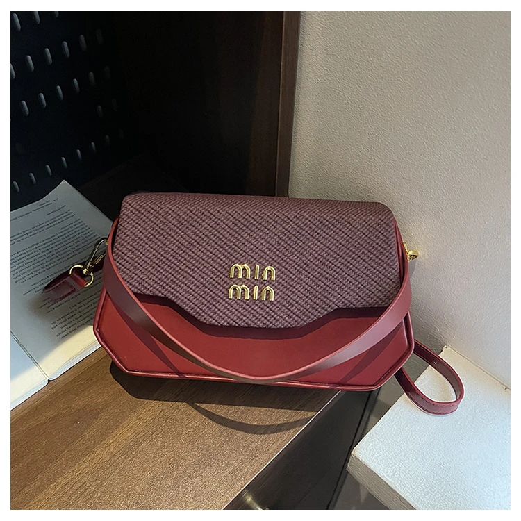 Unique Elegant Leather Diaper Bag: Luxury Crossbody Messenger Bag For Women With Vintage Designer Logo And Large Tote Capacity