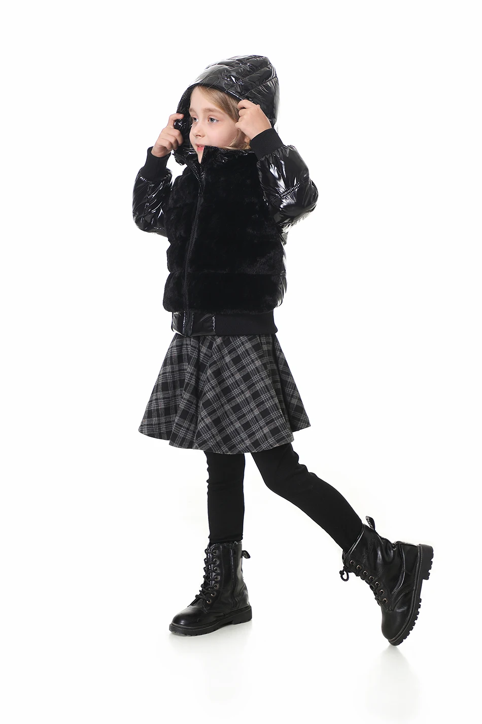 Fashion joining design winter coats filling white duck down warm jackets soft fur fabric and glossy black waterproof coats