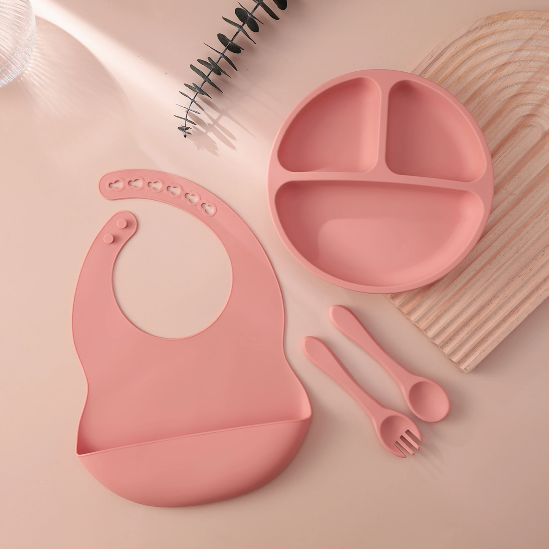 4PCS Baby Silicone Feeding Set With Suction Plate BPA Free Solid Color Waterproof Bib Portable Spoon Fork Children's Tableware