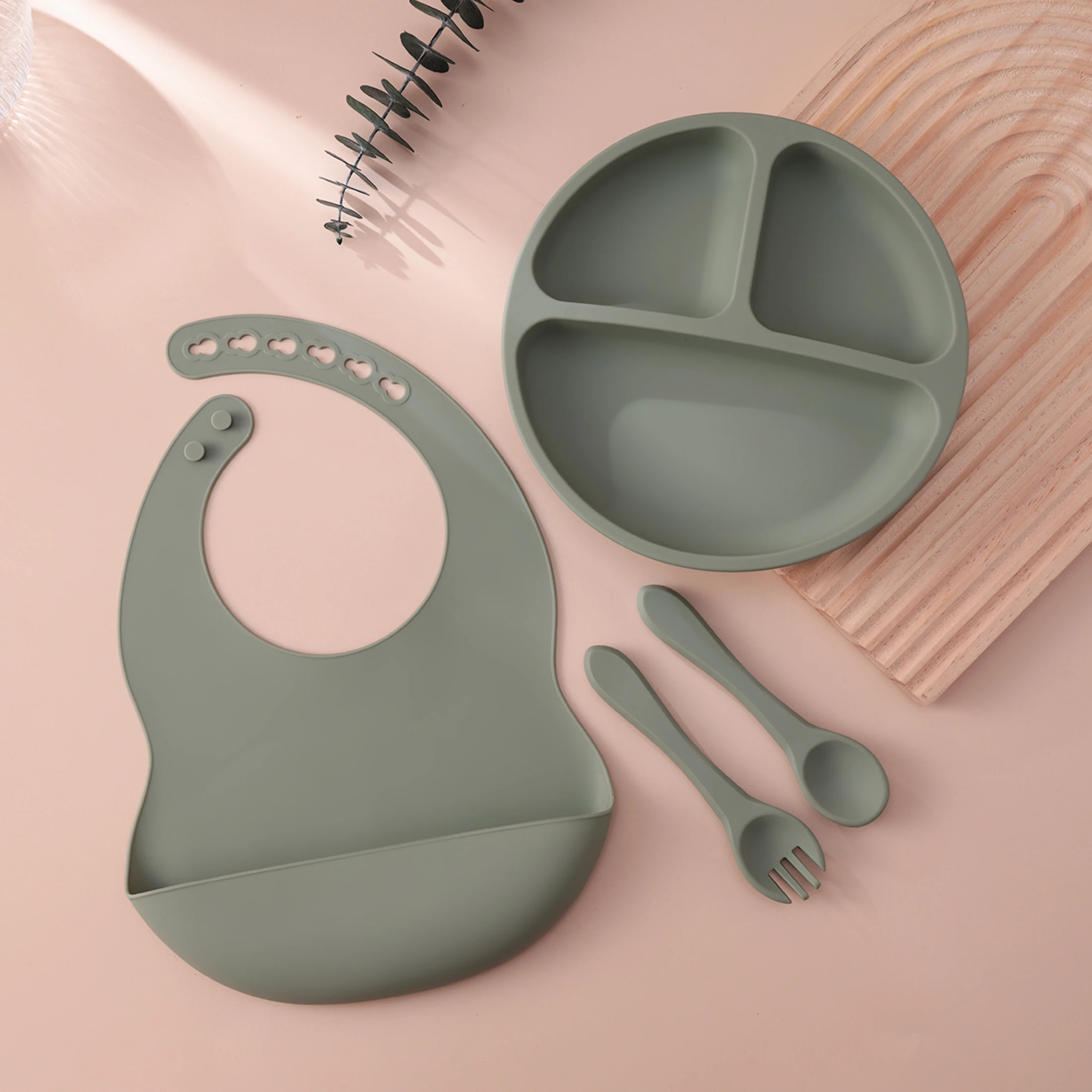 4PCS Baby Silicone Feeding Set With Suction Plate BPA Free Solid Color Waterproof Bib Portable Spoon Fork Children's Tableware