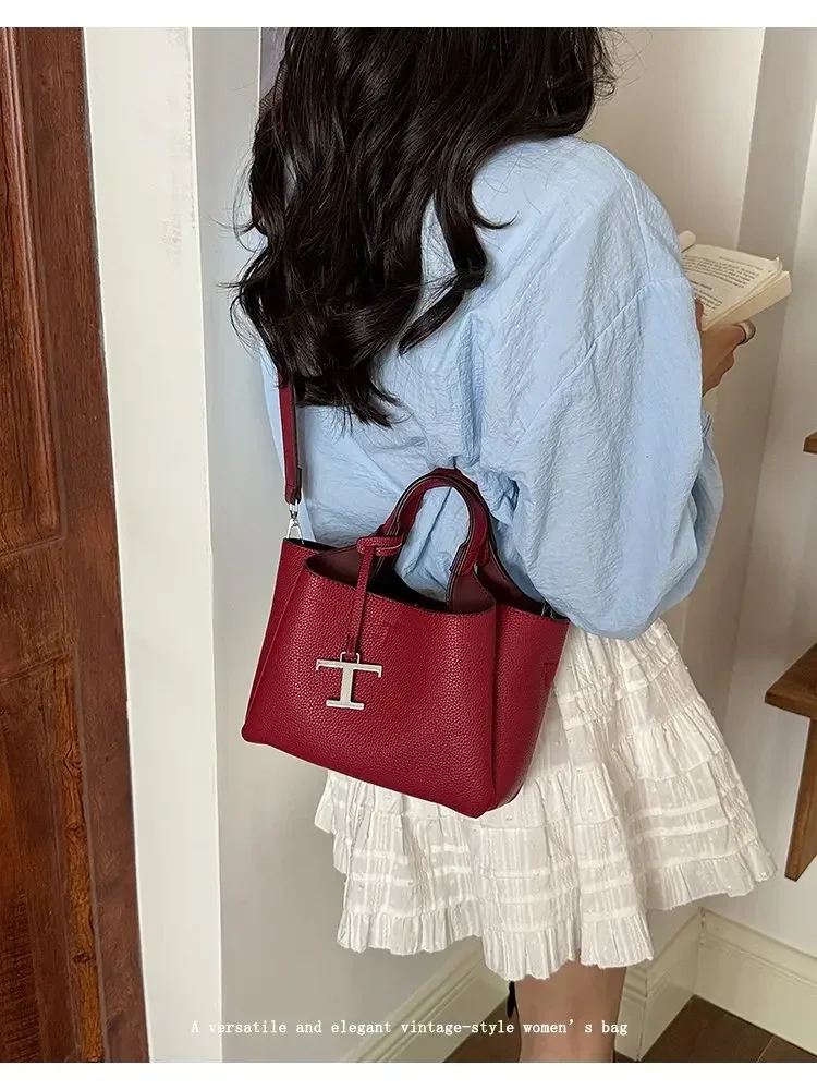 Unique Classic Elegant Diaper Bag: Luxury Crossbody Handbag For Women With Vintage Leather Look And Large Capacity Messenger
