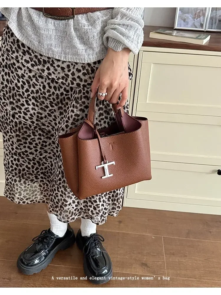 Unique Classic Elegant Diaper Bag: Luxury Crossbody Handbag For Women With Vintage Leather Look And Large Capacity Messenger