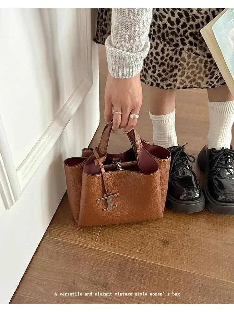 Unique Classic Elegant Diaper Bag: Luxury Crossbody Handbag For Women With Vintage Leather Look And Large Capacity Messenger