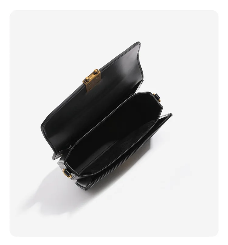 Women's Trendy Minimalist Diaper Bag Fashionable Designer Leather Tote For Luxury Commuter And Stylish Vintage Everyday Use
