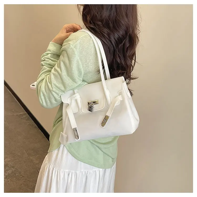 High-End Minimalist Leather Diaper Bag: Elegant Crossbody Handbag For Women With Designer Logo And Large Capacity Vintage Tote