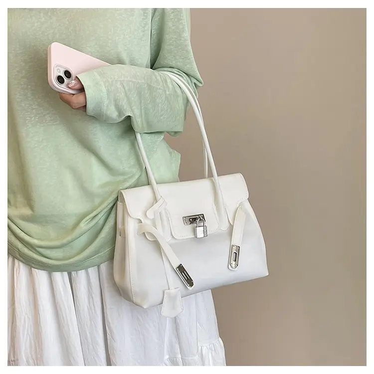 High-End Minimalist Leather Diaper Bag: Elegant Crossbody Handbag For Women With Designer Logo And Large Capacity Vintage Tote
