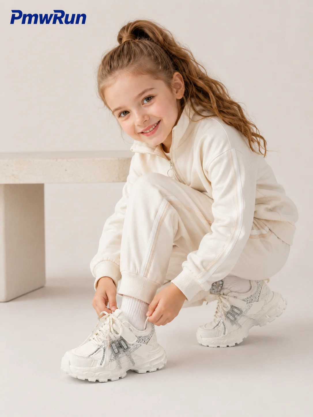 Trend Fashion Sport Shoes For Girls Luxury Rhinestone Teenager Girl's Sneakers Anti-slippery Running Footwear For Children