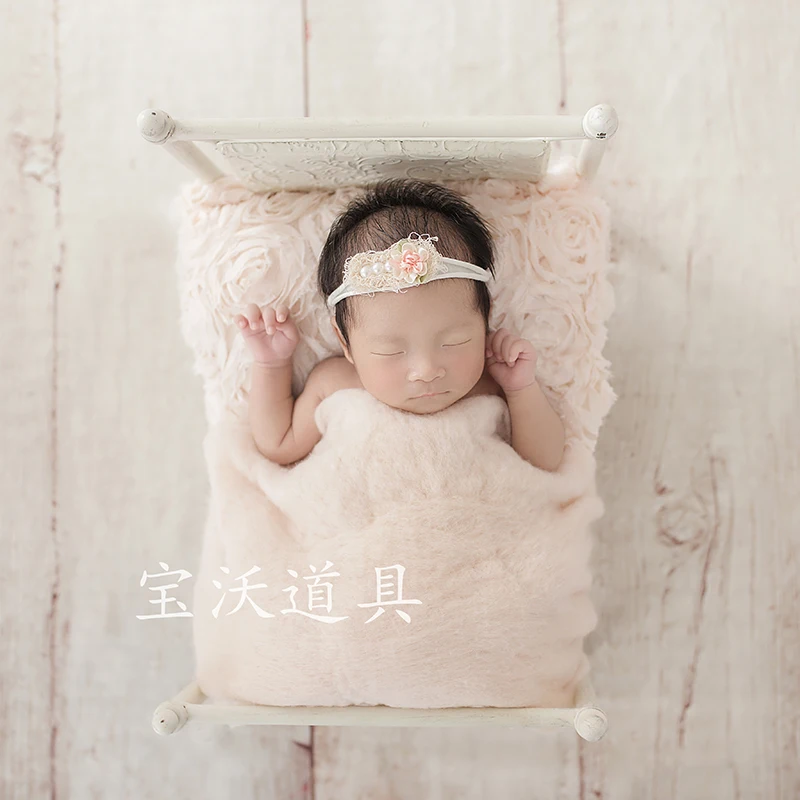 Vintage Stain Foldable Iron Bed Newborn Photography Props Baby Mini Rustic Bed Photo Shoot
