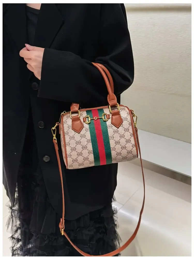 High-end Leather Diaper Bag for Ladies Vintage Fashionable Simple Commuter Backpack Business Mens Womens