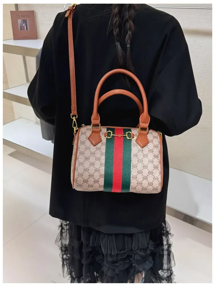 High-end Leather Diaper Bag for Ladies Vintage Fashionable Simple Commuter Backpack Business Mens Womens