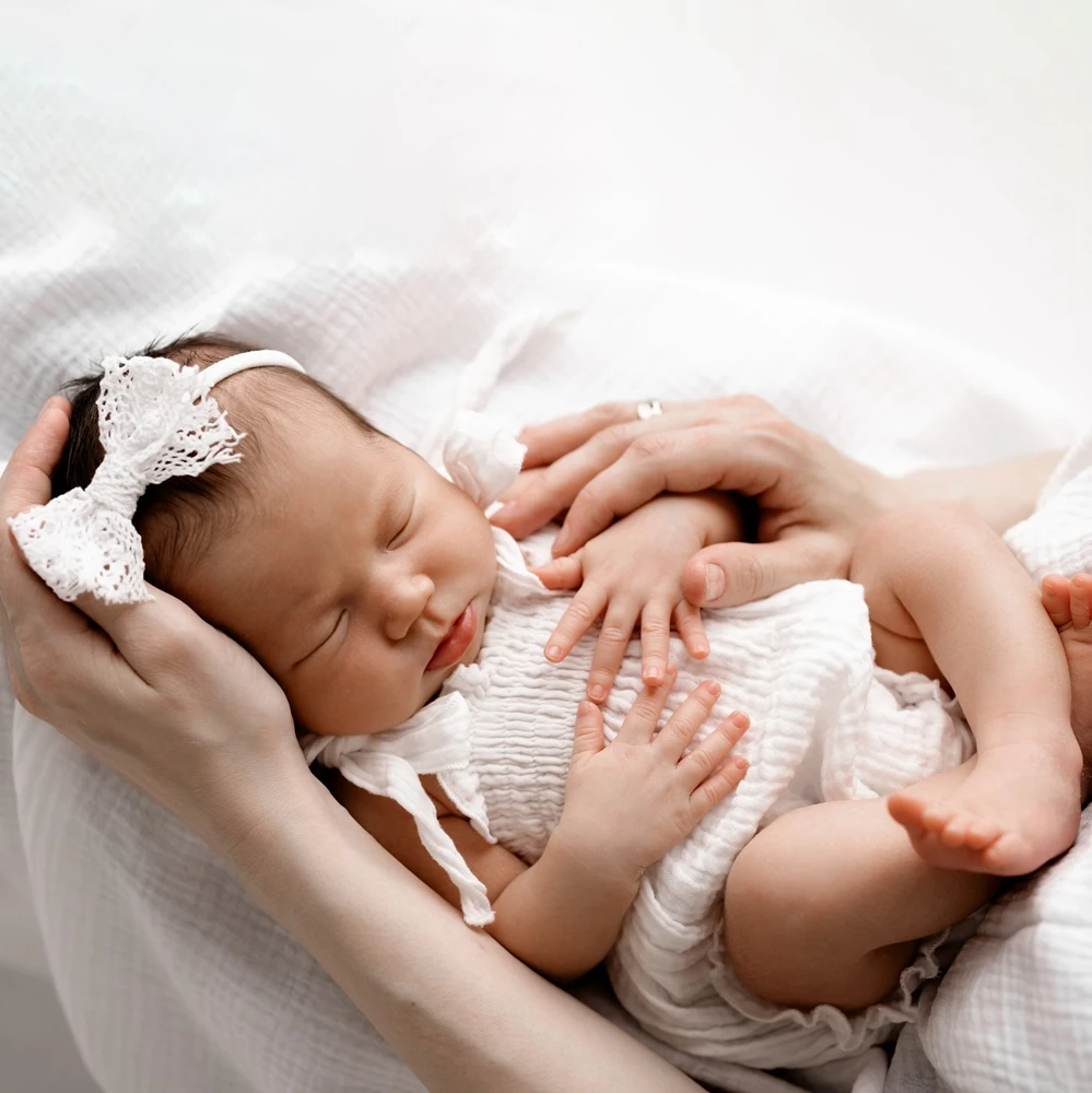 Soft Newborn Photography Props White Muslin Ruffle Romper Baby Photo Shoot Outfit Infant Sleeveless Tie Strap Costume