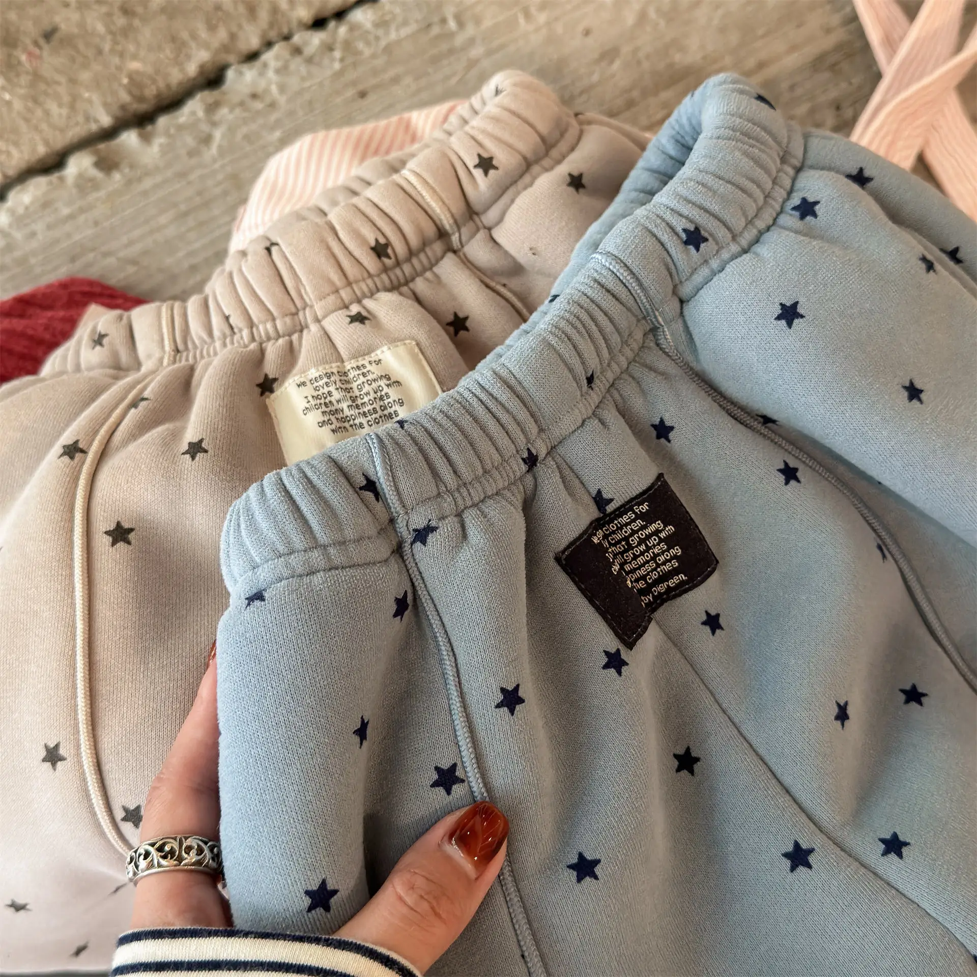 2025 Winter New Children Warm Pants Boys Girls Star Print Harem Pants Kids Fleece Trousers Baby Plus Velvet Thick Casual Pants