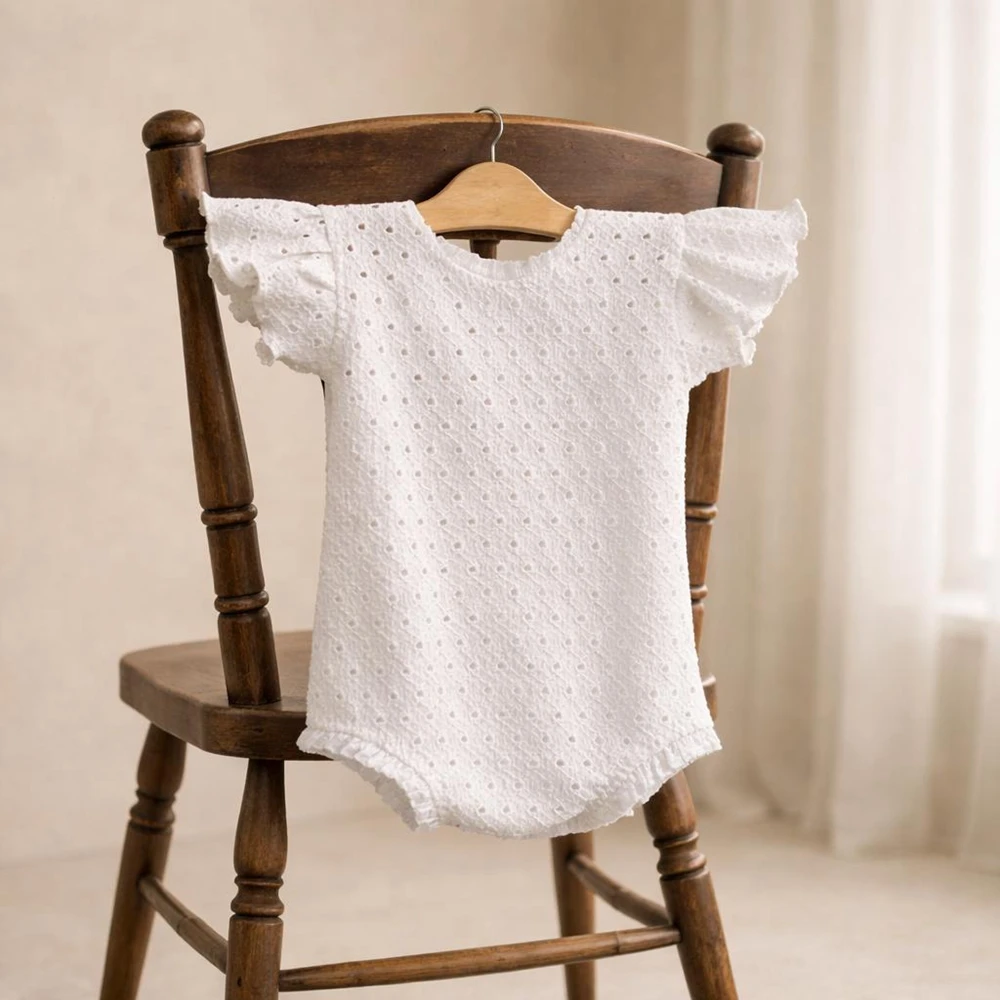 Newborn Baby Girl Eyelet Ruffled Romper with Back Bow and Matching Headband Infant Photography Outfit Newborn Photo Clothes