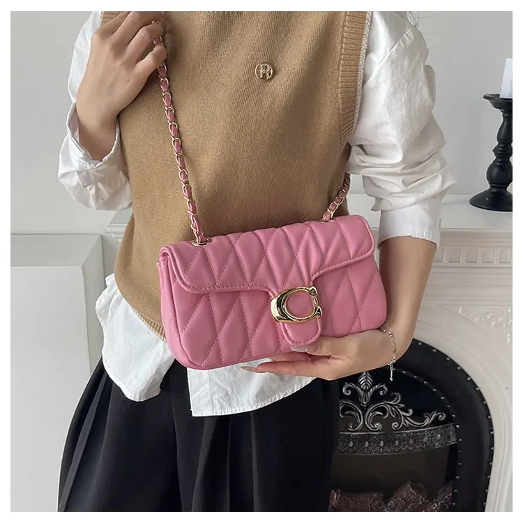 Simple Yet Luxury Leather Tote Bag For Women Designer Crossbody Large Capacity Elegant Diaper Bag For Commuter Textured Simple