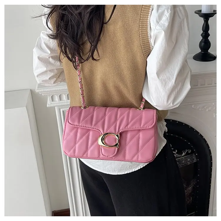 Simple Yet Luxury Leather Tote Bag For Women Designer Crossbody Large Capacity Elegant Diaper Bag For Commuter Textured Simple