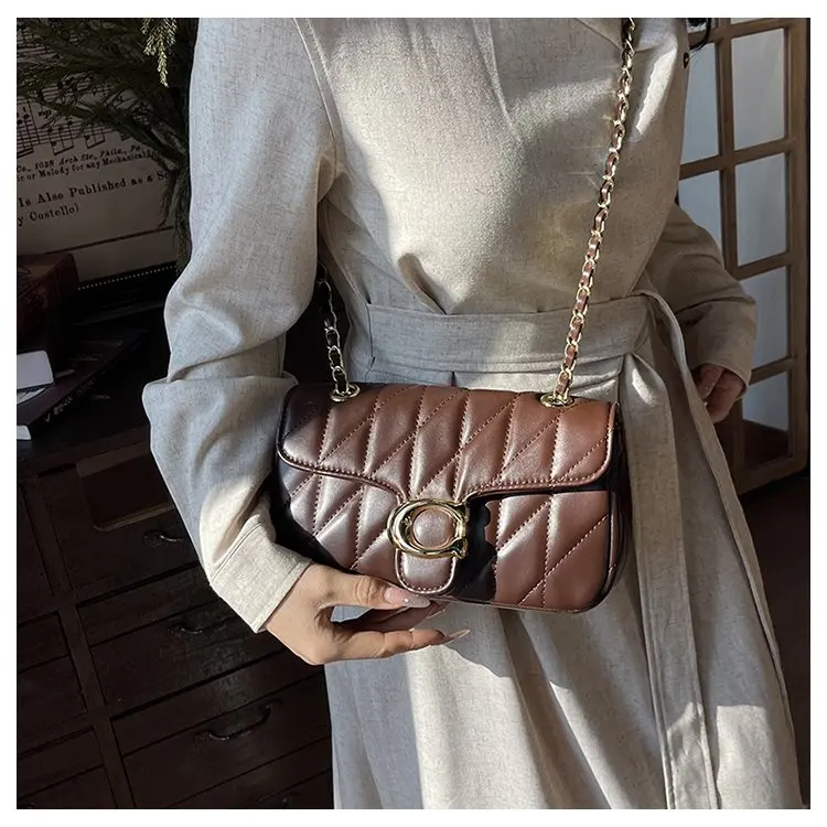 Simple Yet Luxury Leather Tote Bag For Women Designer Crossbody Large Capacity Elegant Diaper Bag For Commuter Textured Simple