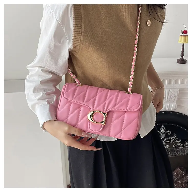 Simple Yet Luxury Leather Tote Bag For Women Designer Crossbody Large Capacity Elegant Diaper Bag For Commuter Textured Simple