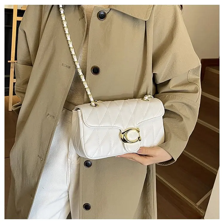 Simple Yet Luxury Leather Tote Bag For Women Designer Crossbody Large Capacity Elegant Diaper Bag For Commuter Textured Simple