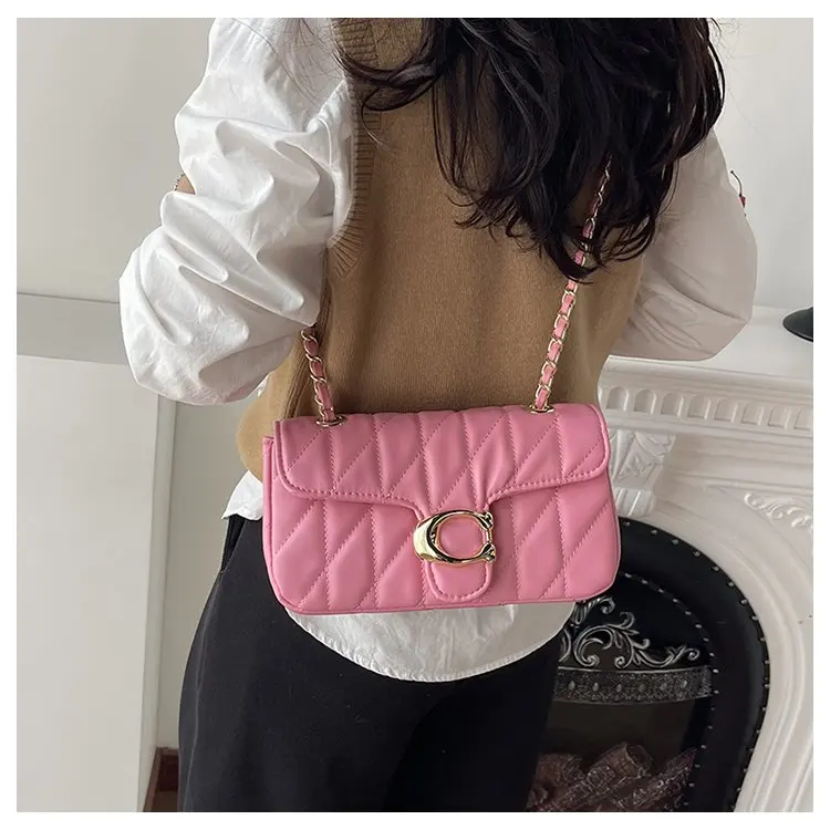 Simple Yet Luxury Leather Tote Bag For Women Designer Crossbody Large Capacity Elegant Diaper Bag For Commuter Textured Simple