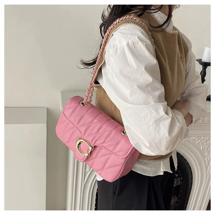 Simple Yet Luxury Leather Tote Bag For Women Designer Crossbody Large Capacity Elegant Diaper Bag For Commuter Textured Simple
