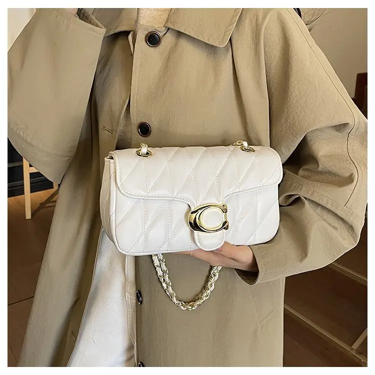Simple Yet Luxury Leather Tote Bag For Women Designer Crossbody Large Capacity Elegant Diaper Bag For Commuter Textured Simple