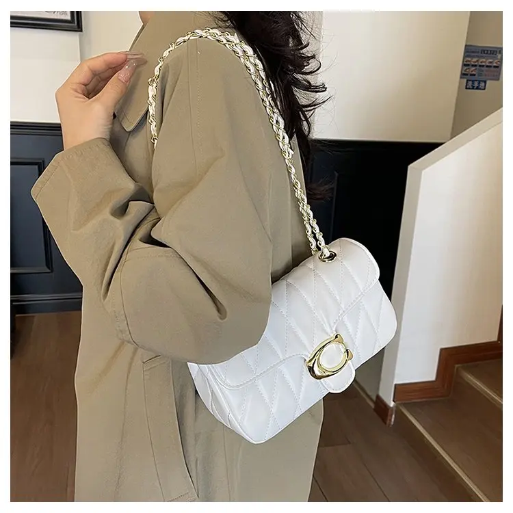 Simple Yet Luxury Leather Tote Bag For Women Designer Crossbody Large Capacity Elegant Diaper Bag For Commuter Textured Simple