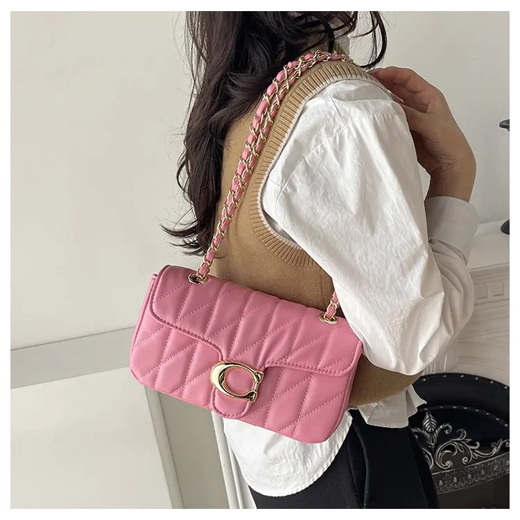 Simple Yet Luxury Leather Tote Bag For Women Designer Crossbody Large Capacity Elegant Diaper Bag For Commuter Textured Simple
