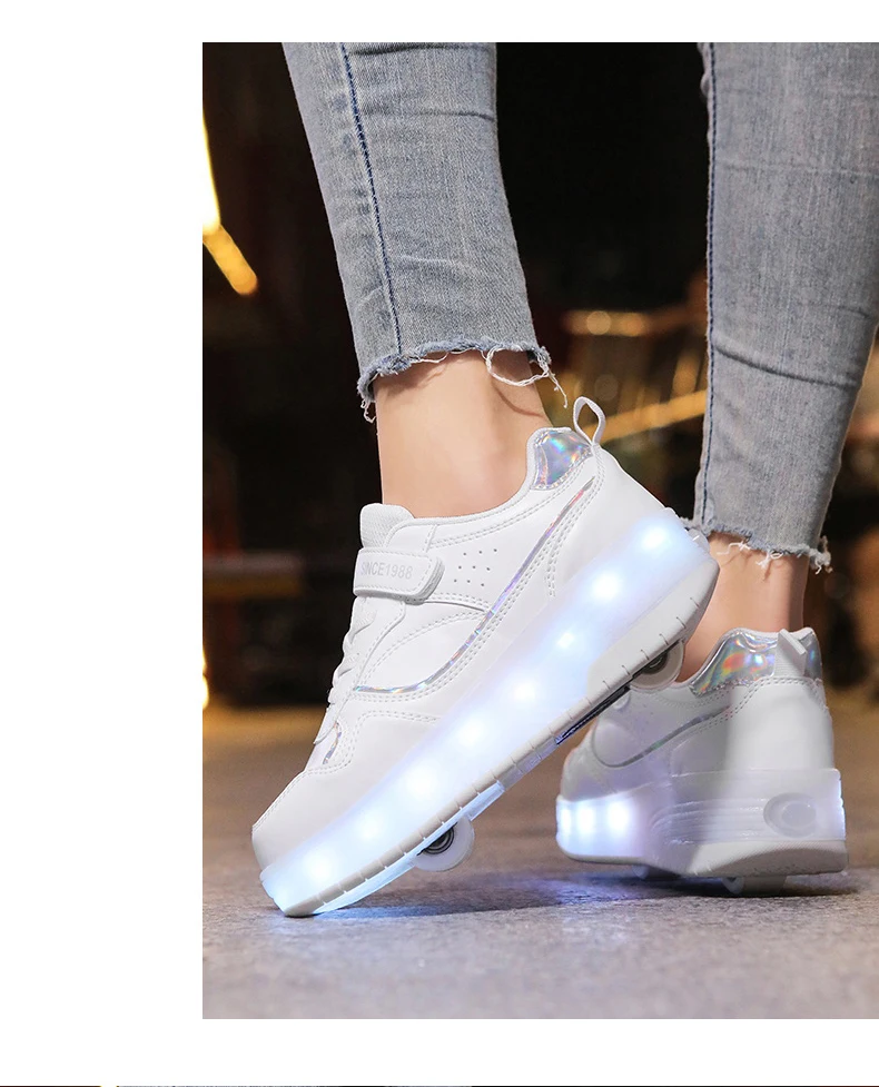 2 Wheel Roller Skate Shoes Kids Boys Girls Flashing Light Shoes LED Light Luminous Children Sneakers Outdoor Casual Shoes Sports