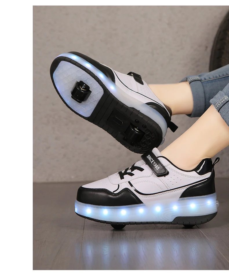 2 Wheel Roller Skate Shoes Kids Boys Girls Flashing Light Shoes LED Light Luminous Children Sneakers Outdoor Casual Shoes Sports