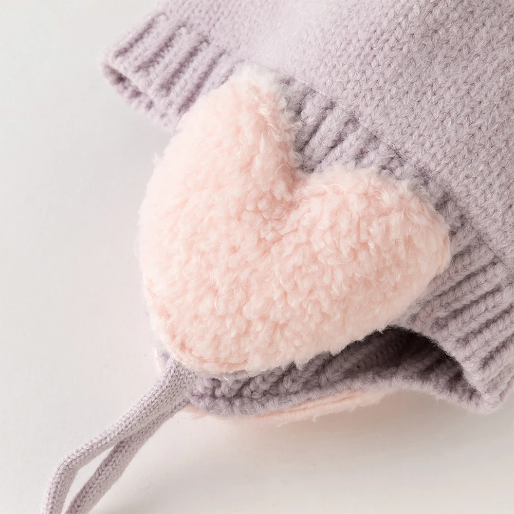 Dave Bella Girls Hat Winter Autumn Baby Kids Cute Ear Protection Soft Thickened Cap Newborn Bonnet Children Casual Hat DB4254068