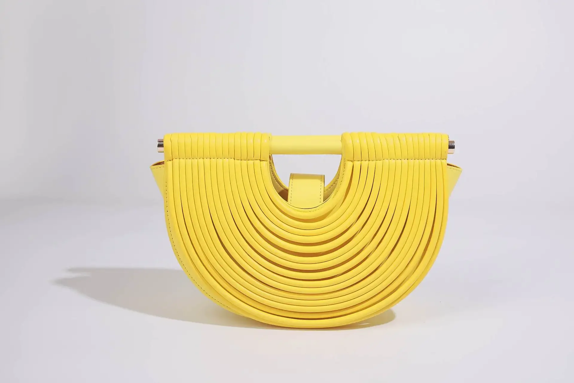 Fashionable Minimalist Luxury Diaper Bag Unique Designer For Women Large Capacity Vintage Leather Shoulder Bag Elegant Crossbody