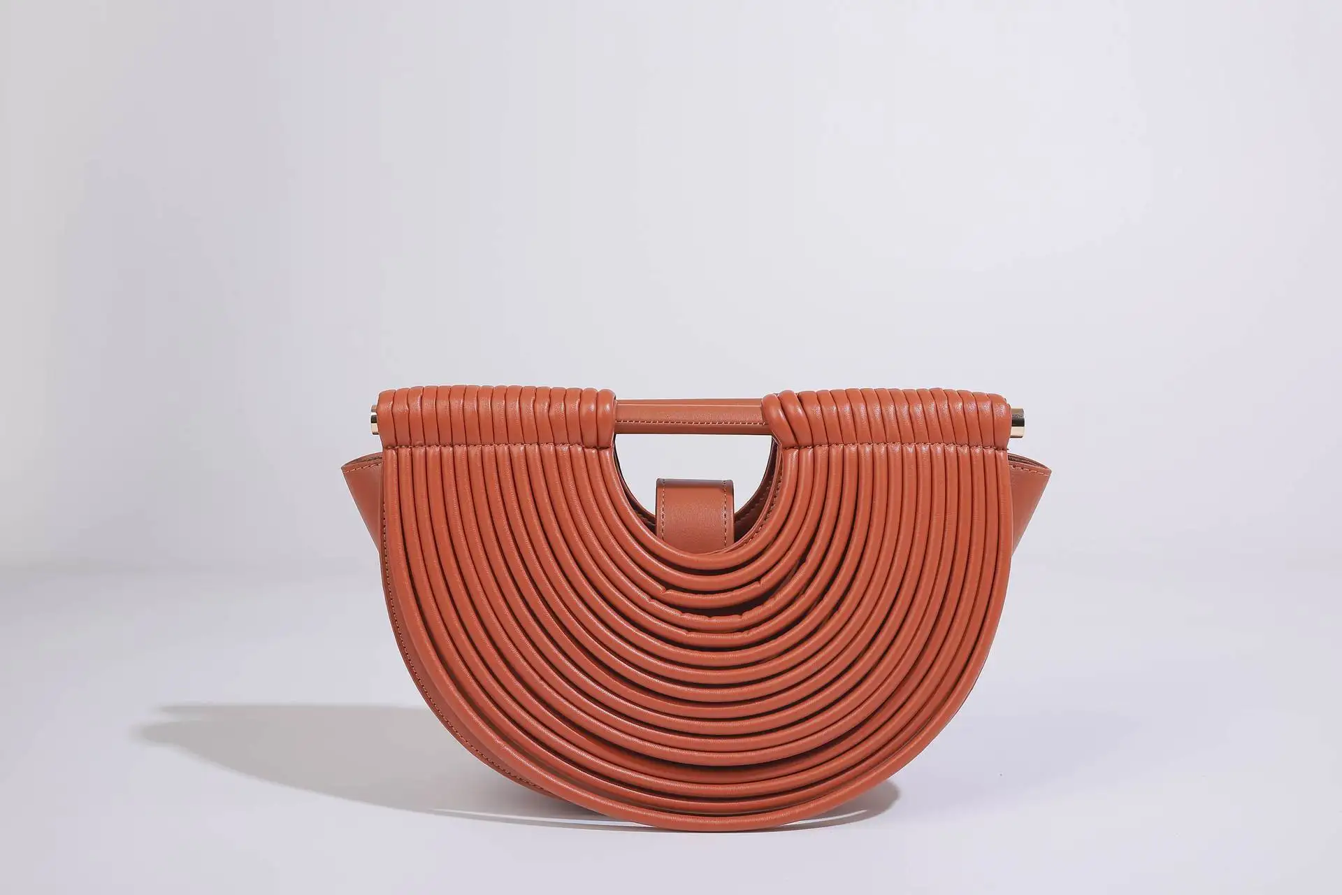 Fashionable Minimalist Luxury Diaper Bag Unique Designer For Women Large Capacity Vintage Leather Shoulder Bag Elegant Crossbody