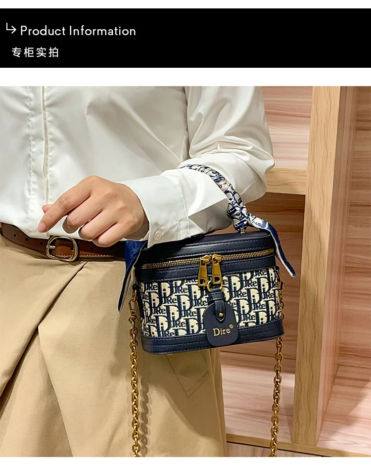 Vintage Style Elegant Crossbody Diaper Bag: Luxury Women's Handbag With Designer Details And Large Capacity For Messenger Tote