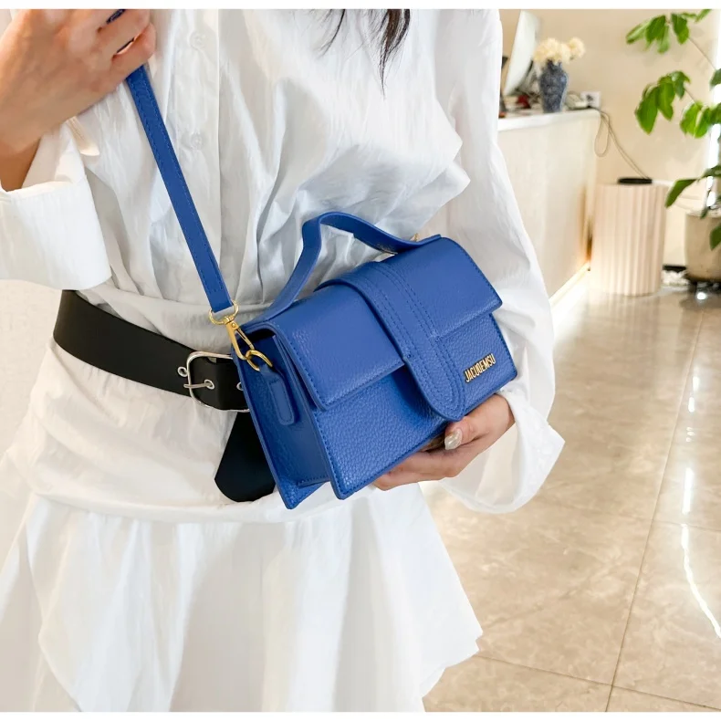 Famous chain strap crossbody bag, fashionable women's shoulder bag, luxury handbag suitable for daily gatherings