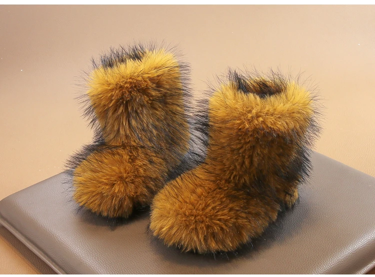 Girls Performance Boots Hip Hop Soft Kids Plush Boots Versatile Fashion 2025 Winter Children Short Boots Colorful Comfortable
