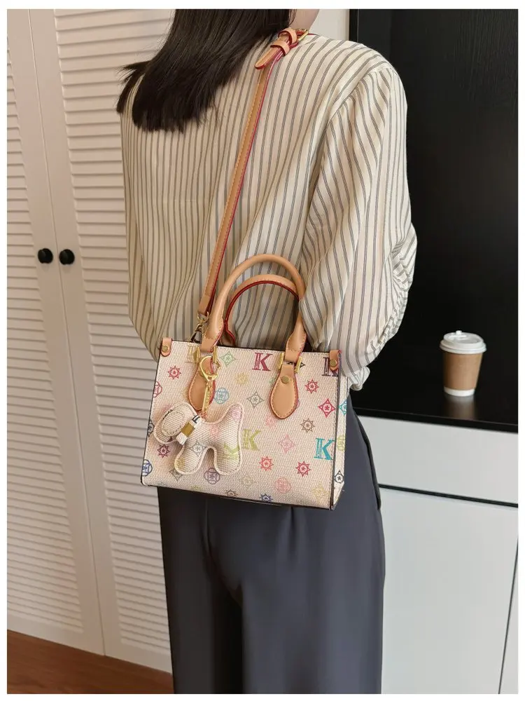 Paris Crossbody Diaper Bag Women's Luxury Leather Tote Vintage Minimalist Designer Large Capacity Elegant French Style