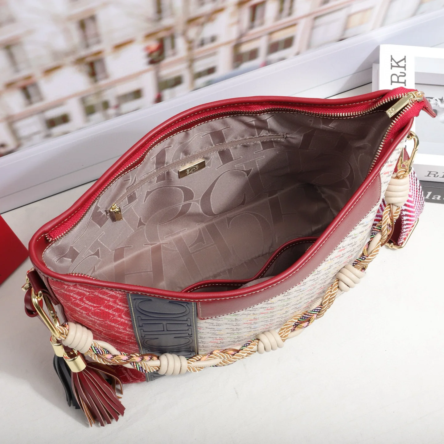 Fashion zipper women's shoulder bag, large capacity women's chain strap crossbody bag, casual travel handbag