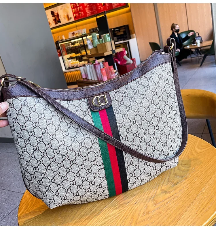 High quality design women's handbag, modern trend women's zipper shoulder bag, elegant and exquisite style women's bag