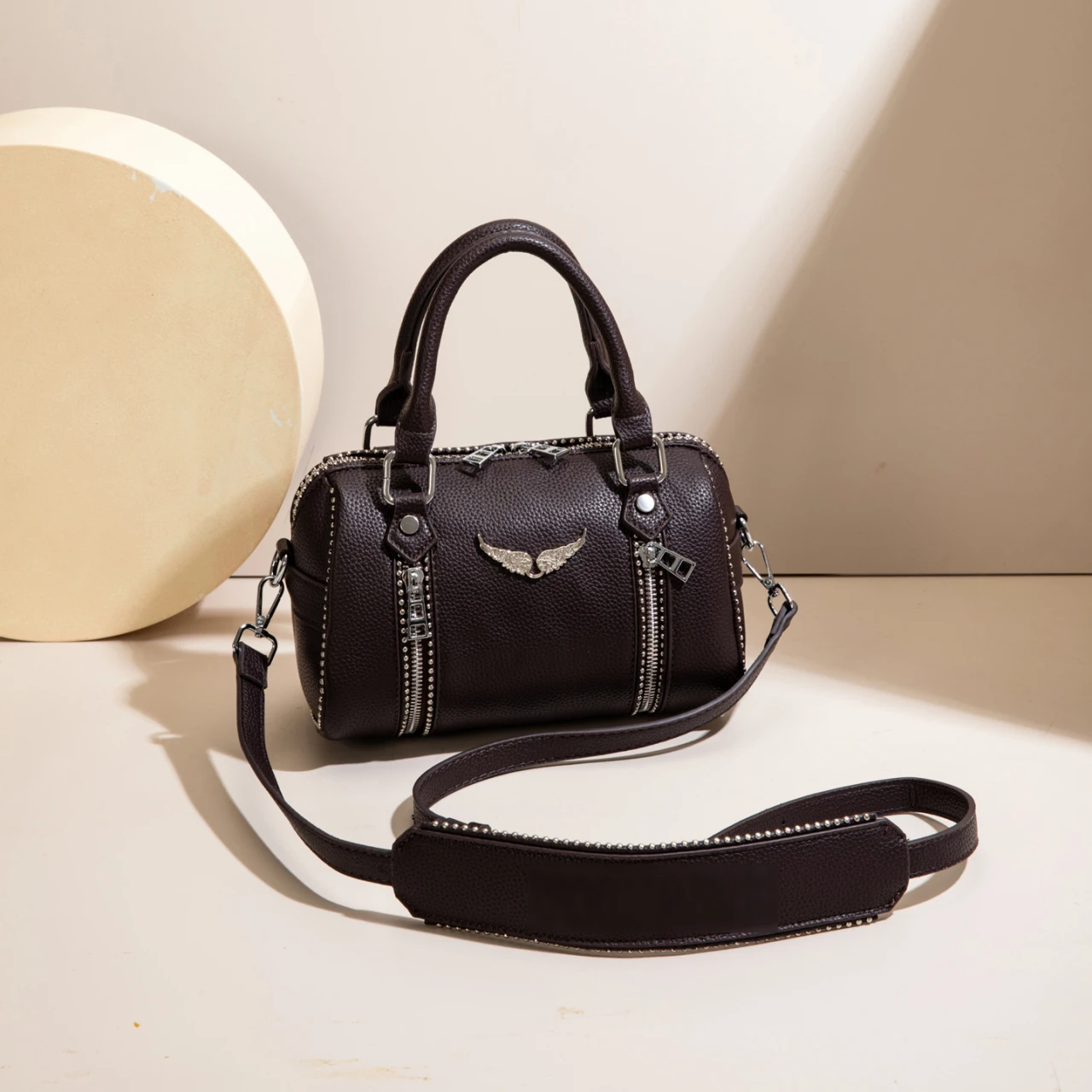 Luxury design zipper shoulder bag, elegant and fashionable party women's handbag, classic style chain strap crossbody bag