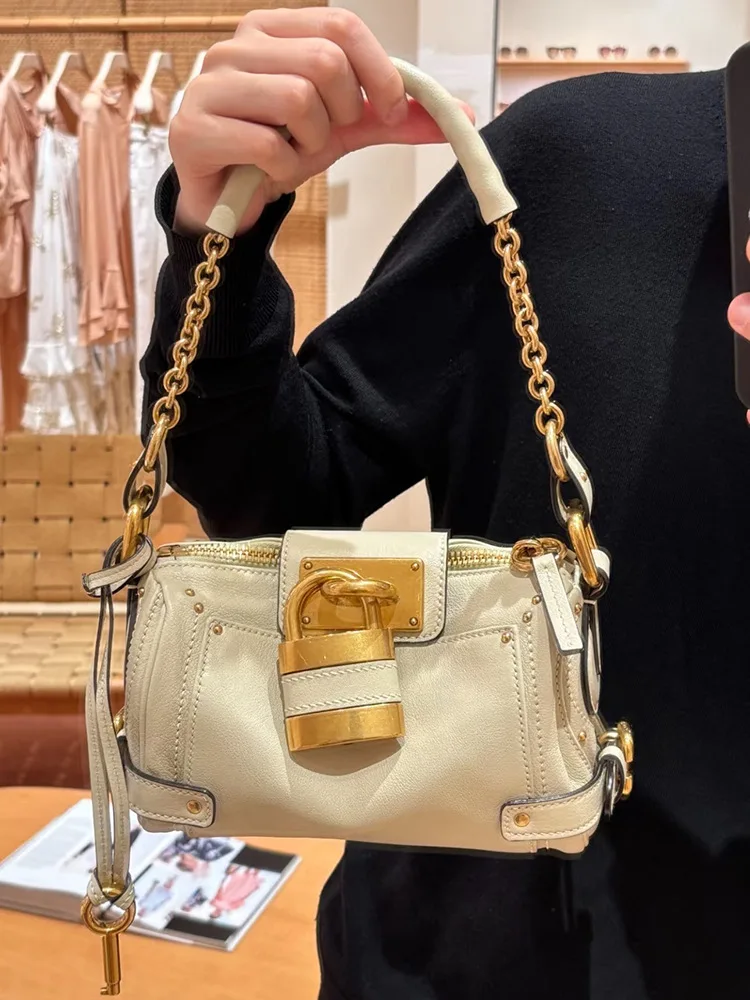 High quality women's chain strap crossbody bag, outdoor casual zipper shoulder bag, fashionable design handbag