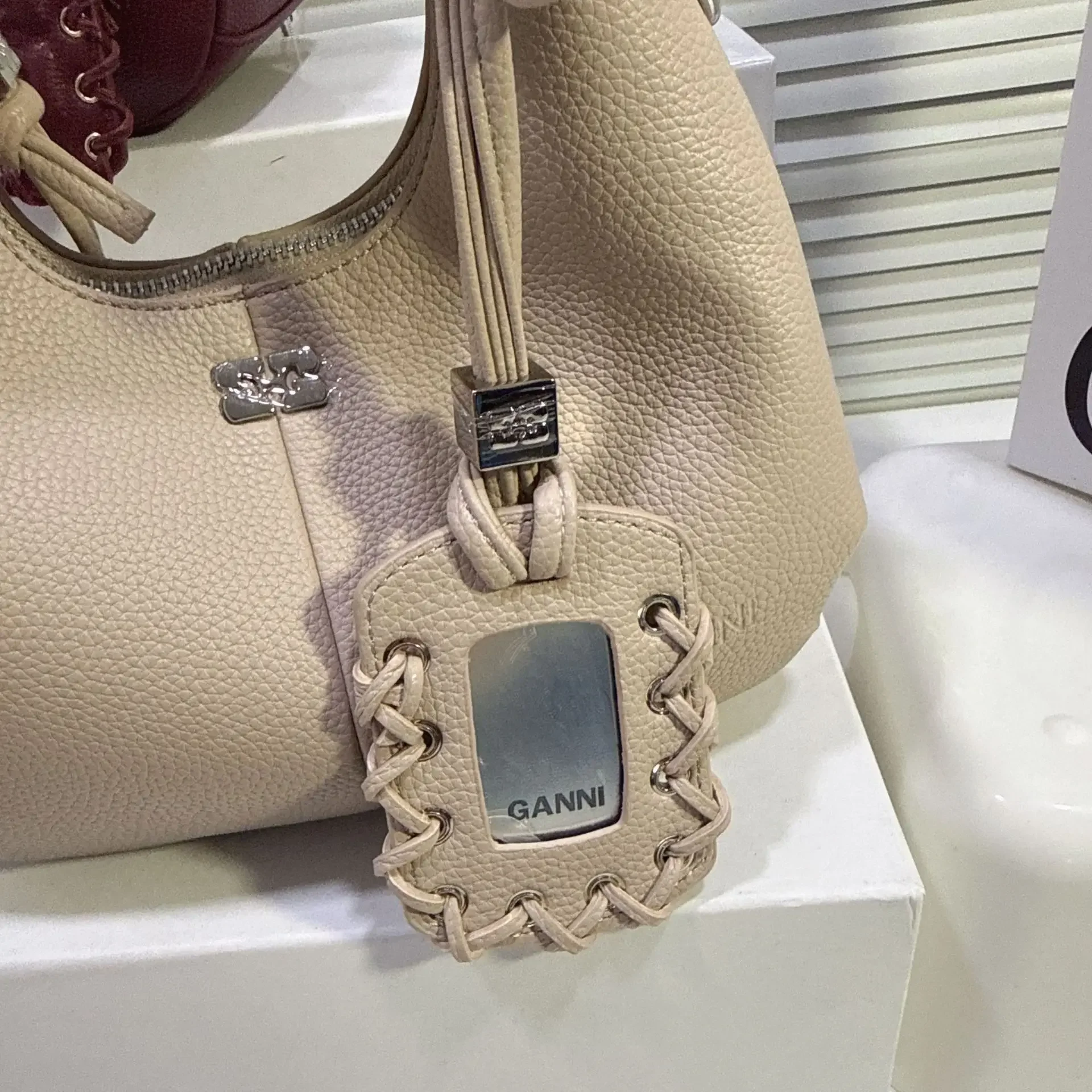 High quality casual zipper shoulder bag with classic design, women's crossbody bag, popular party handbag