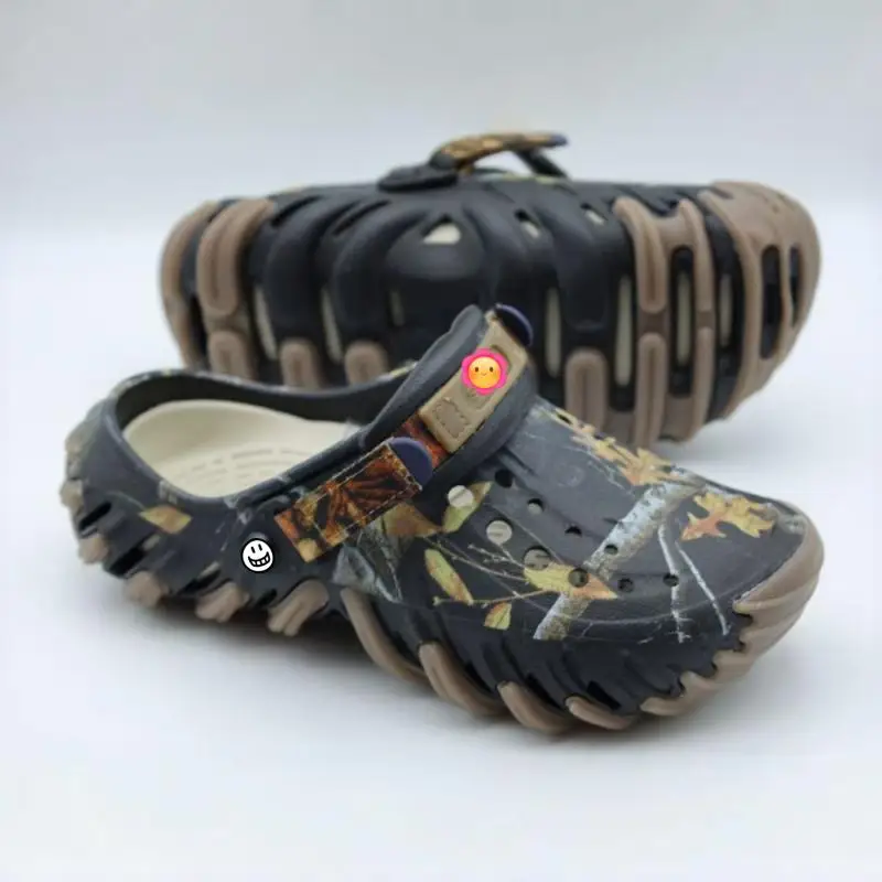 Demon Slayer Kamado Tanjiro Green Check Clogs Chunky Jagged Sole Waterproof Eva Hole Sandals Mens Outdoor Walking Casual Clogs