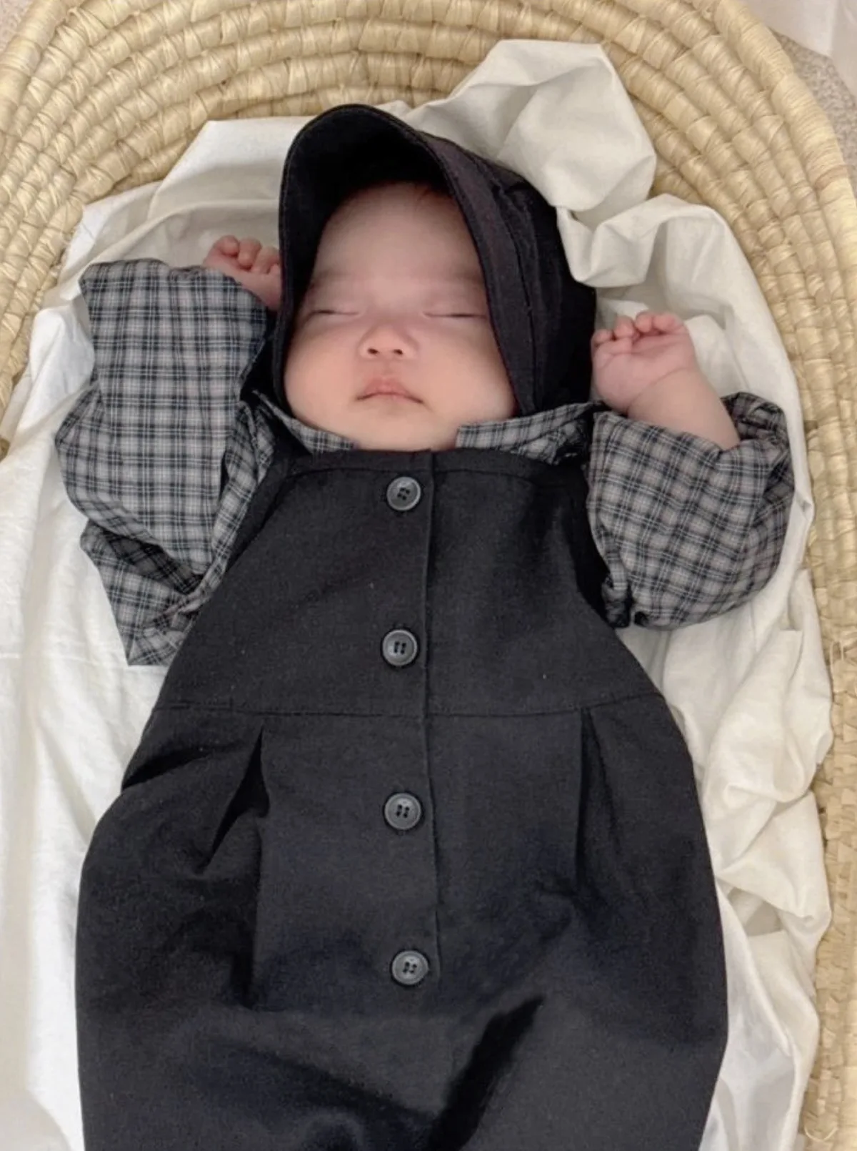 2026 Spring New Baby Plaid Shirts Infant Boy Vintage Lapel Shirts Toddler Girl Cotton Blouse Kids Cotton Tops Newborn Clothes